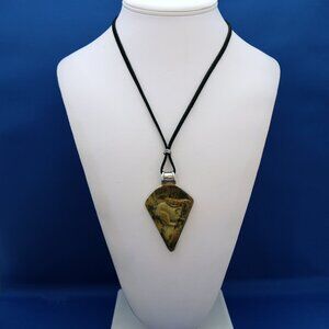 Vintage Hand-carved Jasper Rabbit Necklace